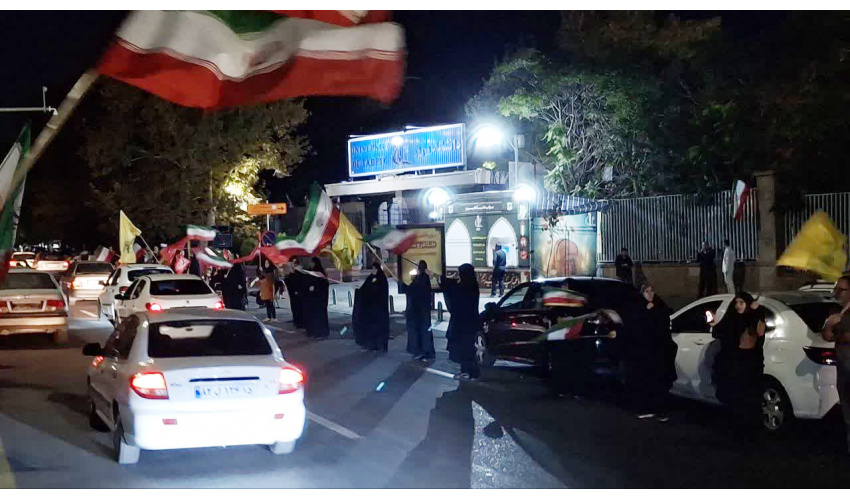 کانون دانشجویی حیات دانشگاه تبریز دعوت می‌کند: اجتماع مردمی ـ دانشجویی سردر دانشگاه تبریز؛هر شب، بعد از نماز مغرب، درب دانشگاه تبریز